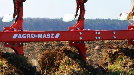 Новесной оборотный плуг Agro-Masz РО с болтовой защитой (фото 8)