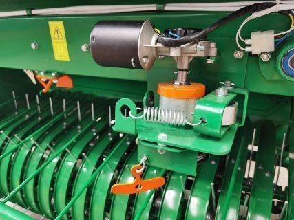 Рулонный пресс-подборщик ПР-150М (Унисибмаш, Новосибирск) (фото 20)
