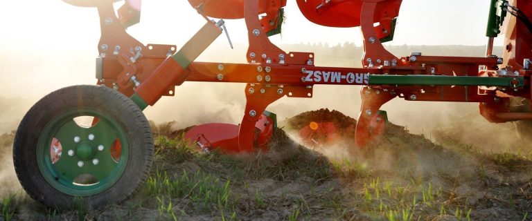 Навесной облегчённый оборотный плуг Agro-Masz POM (фото 9)