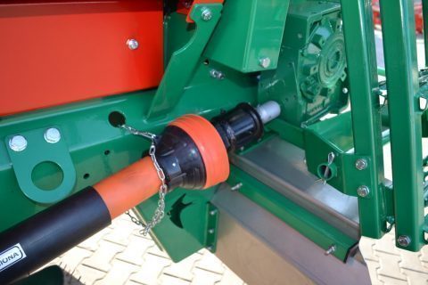 Разбрасыватель минеральных удобрений Agro-Masz Rewo 8200 (фото 6)
